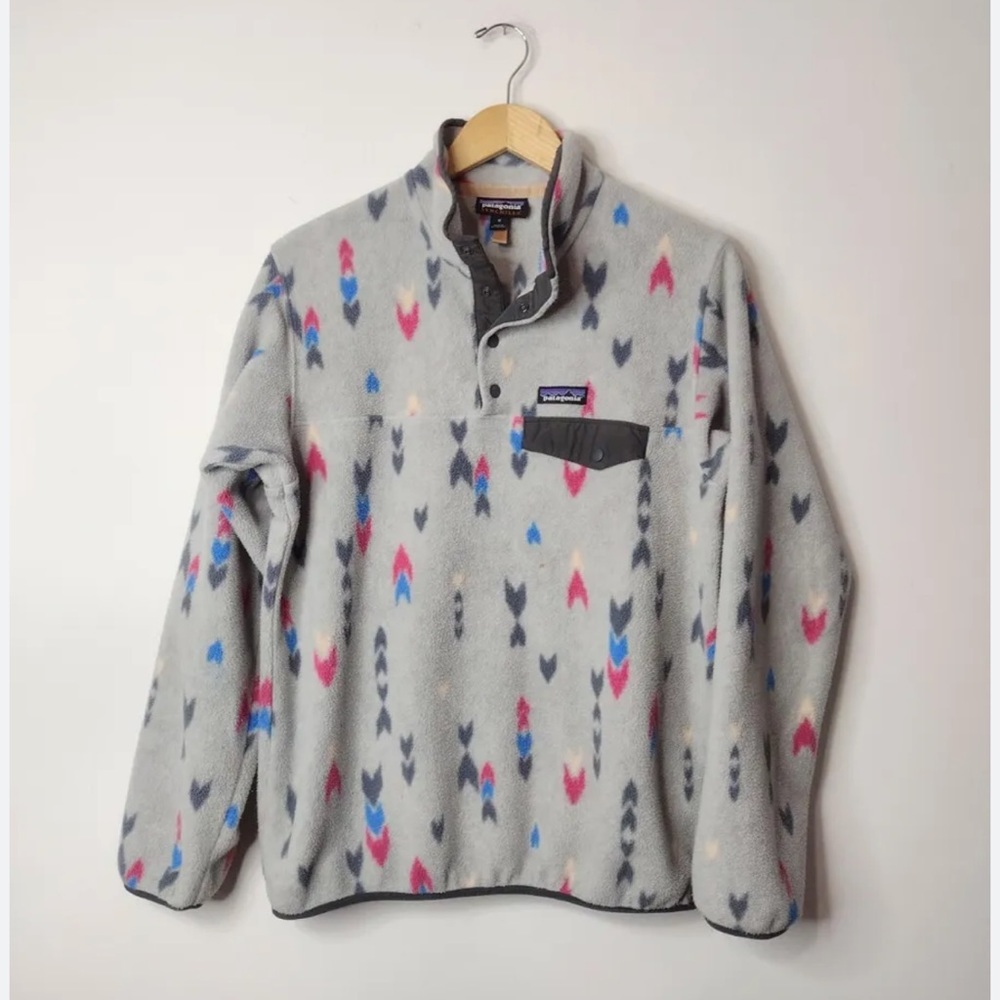 Patagonia pull over SIZE SMALL